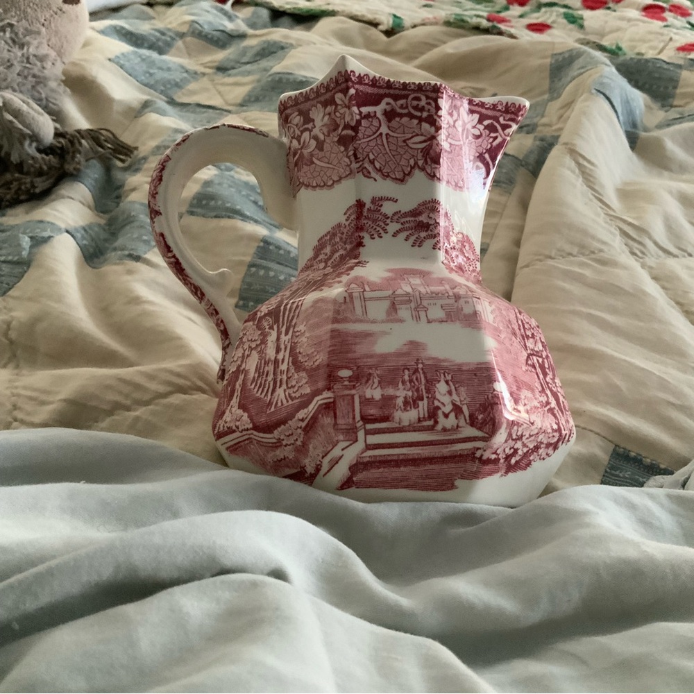 Mason’s Patent IRONSTONE CHINA Milk pitcher vista England Stampted